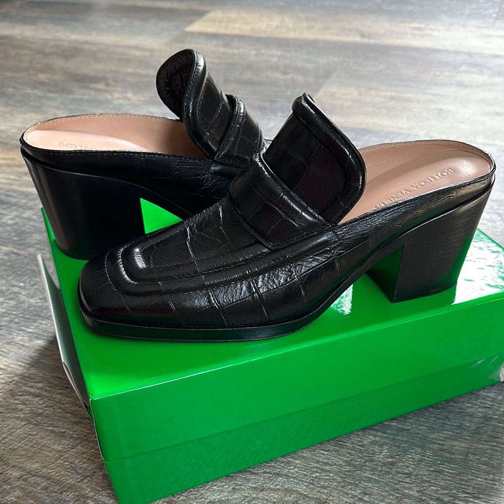 Bottega Veneta Black Leather Mules with Ruffle Detail